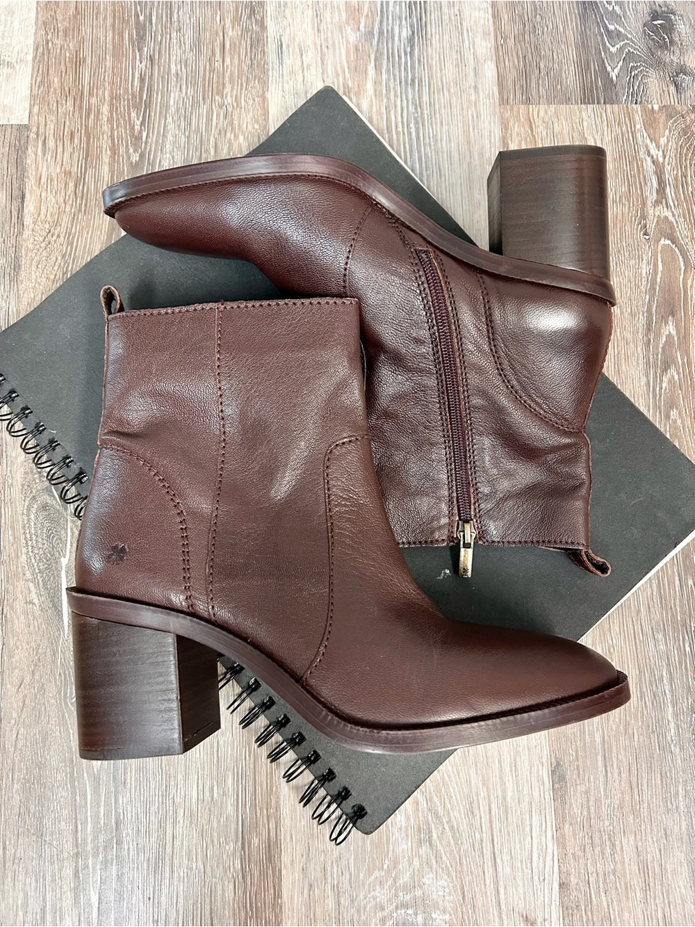 LUCKY BRAND 🌰 NWT Agatha Block Heel Round Toe Western Heeled Boot - Size 10